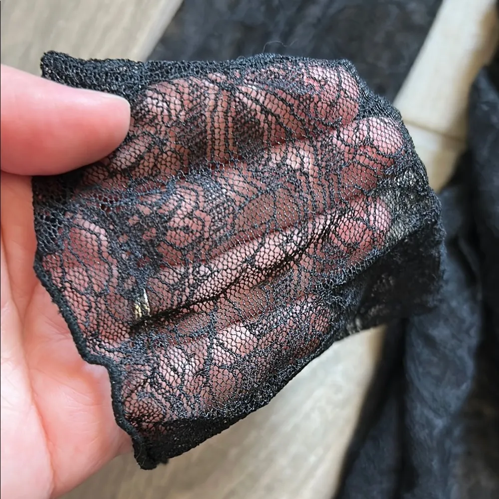 Elegant Black Lace Dress - Image 3