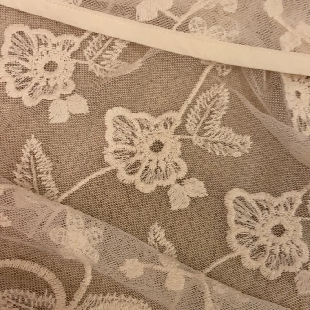 F21 long lace sheer dress. S - Image 8