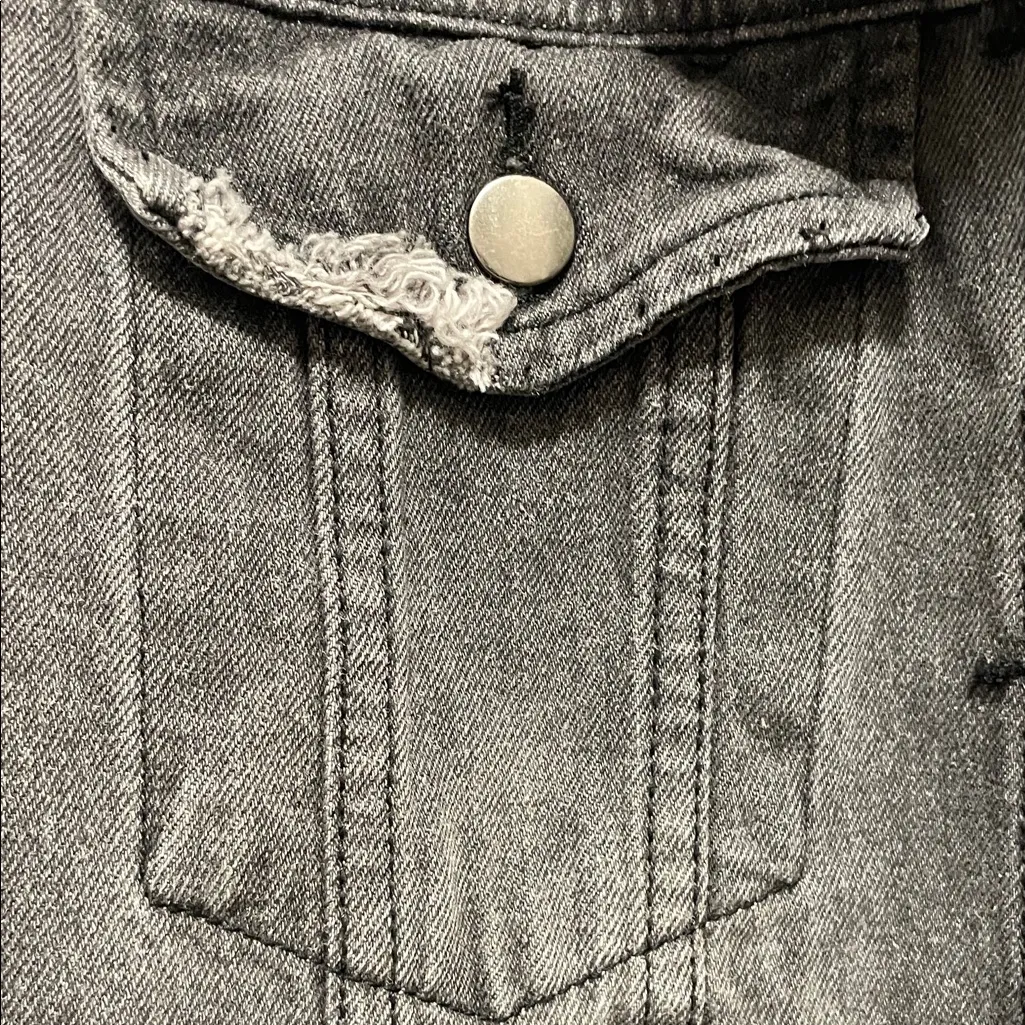 Buddy Love Distressed Denim Jacket
Medium Jean Trucker Gray - Image 3