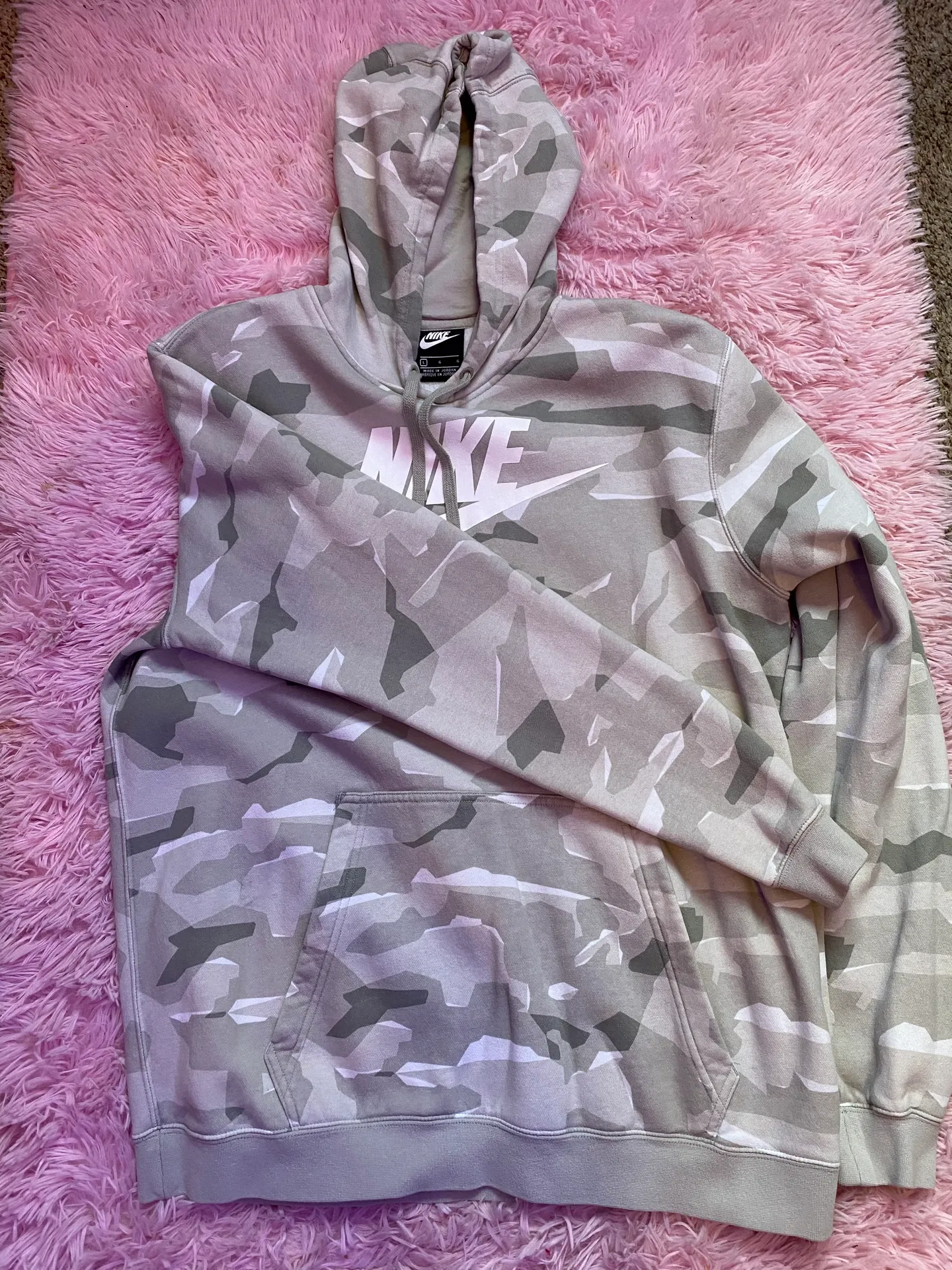 Nike Camo Sweatshirt - Image 2
