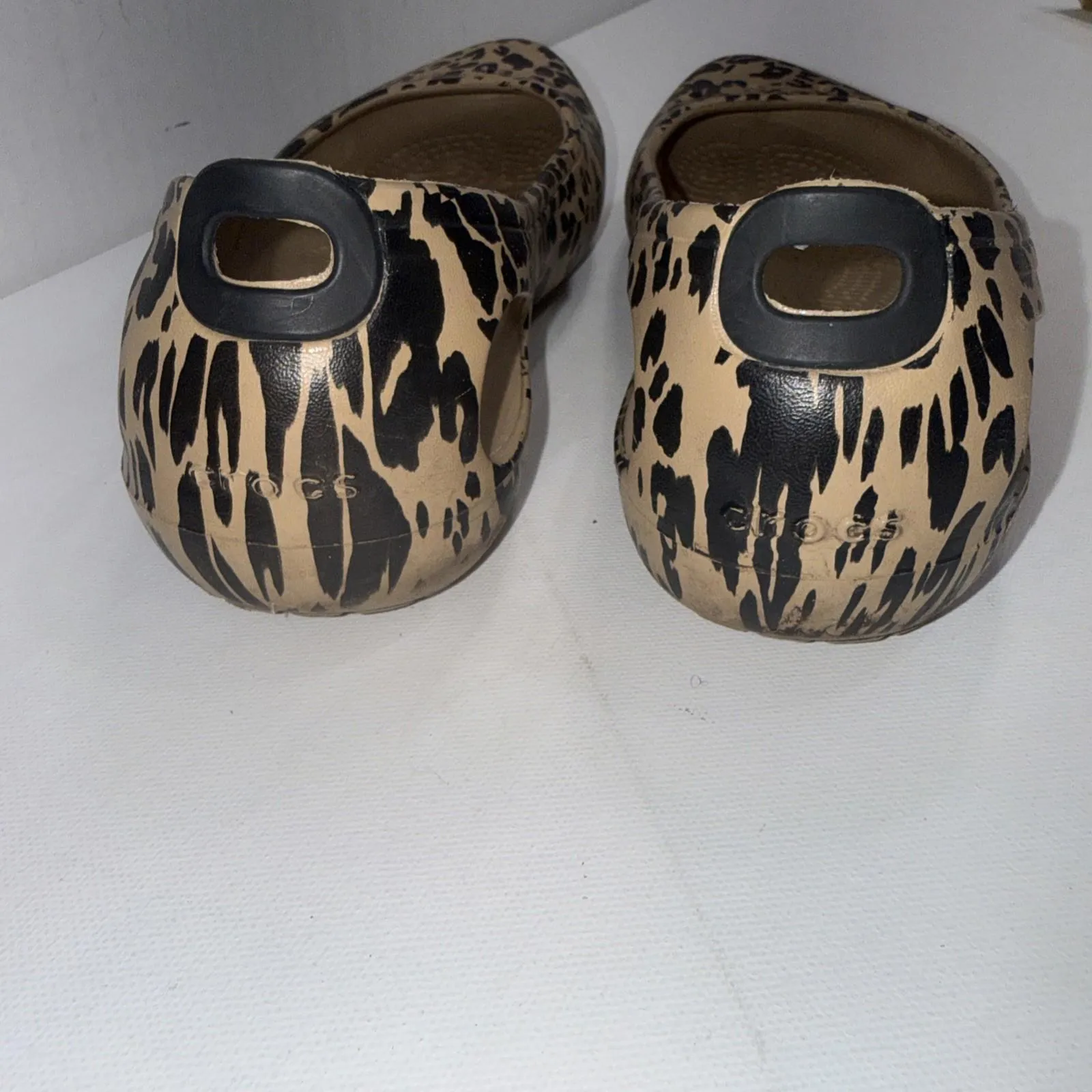 Crocs Women Boulder Colorado Animal Print SlipOn Gorpcore Water Ballet Flat Sz 6 - Image 3