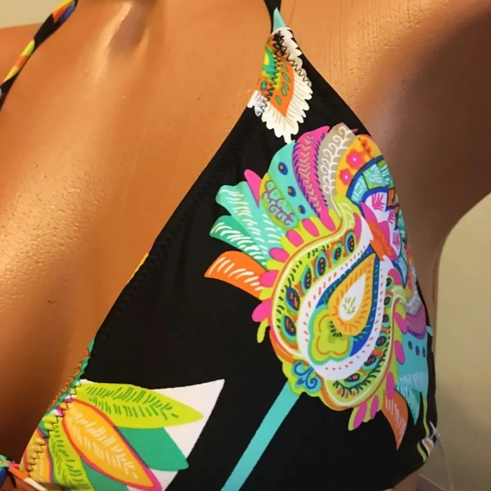 Trina Turk NWT  String Bikini Triangle Top Size 2 - Image 4