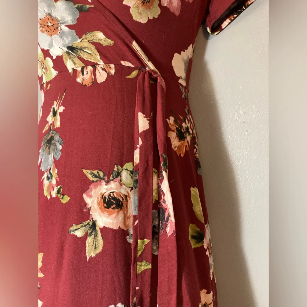 LA Gypsy Floral Maxi Dress in Burgundy - Image 4