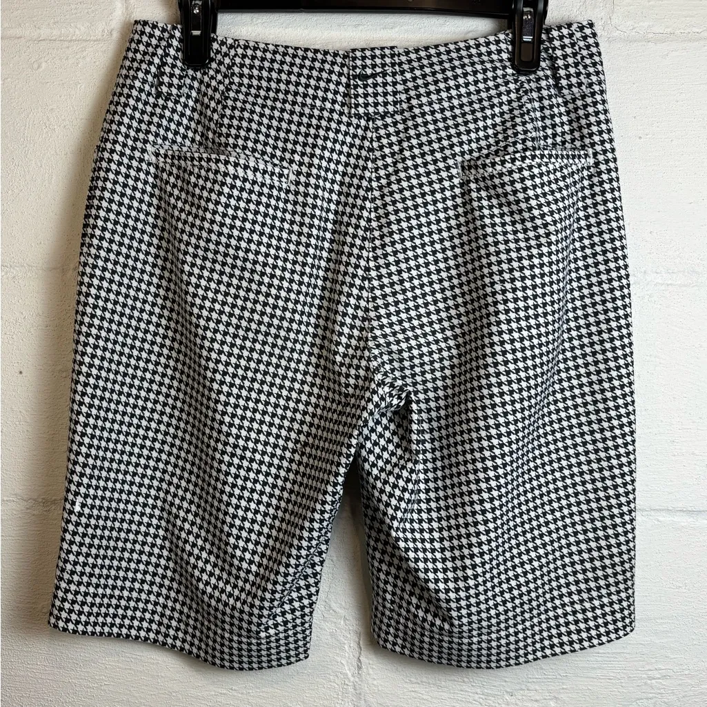 Vintage Nike Golf Y2K White & Black Bermuda Athletic Fit Dry Casual Shorts Sz 6 - Image 5