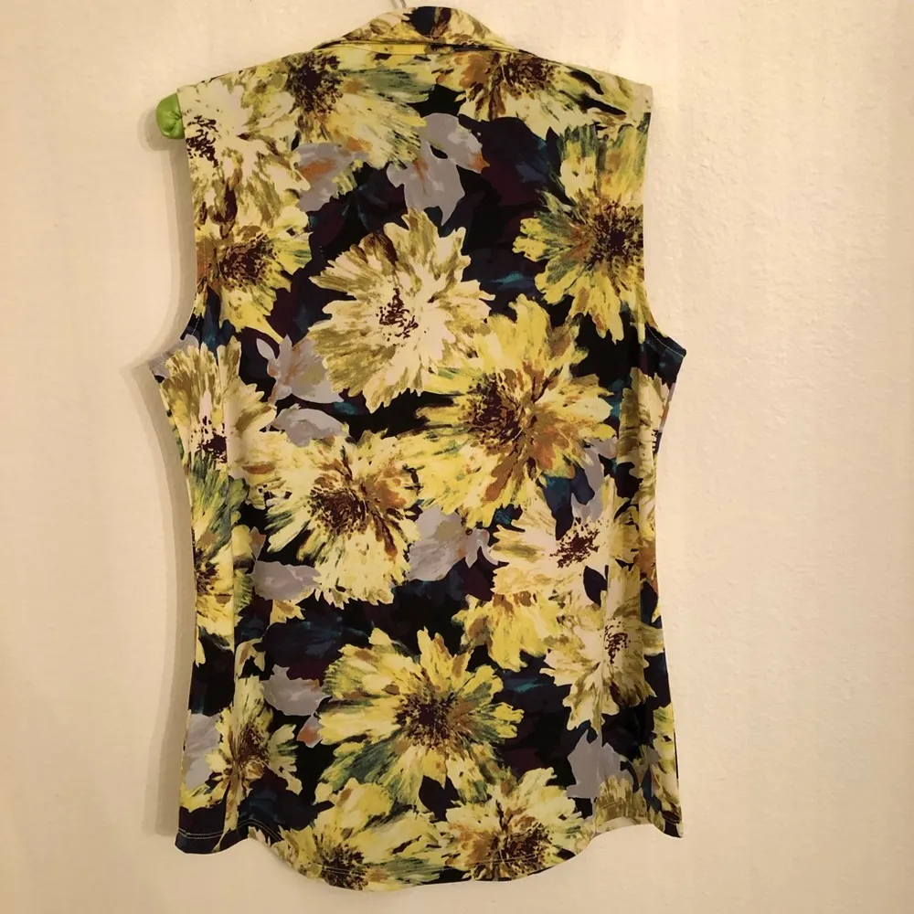 JONES NEW YORK Signature Yellow Floral Print Golf Top S - Image 7