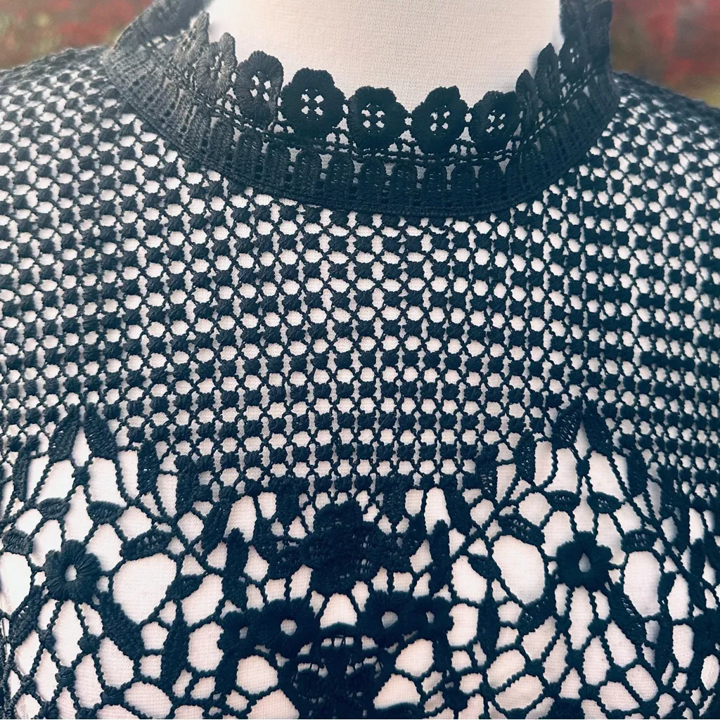 Bold Elements black lace top with long bell sleeves and back zipper - Image 14