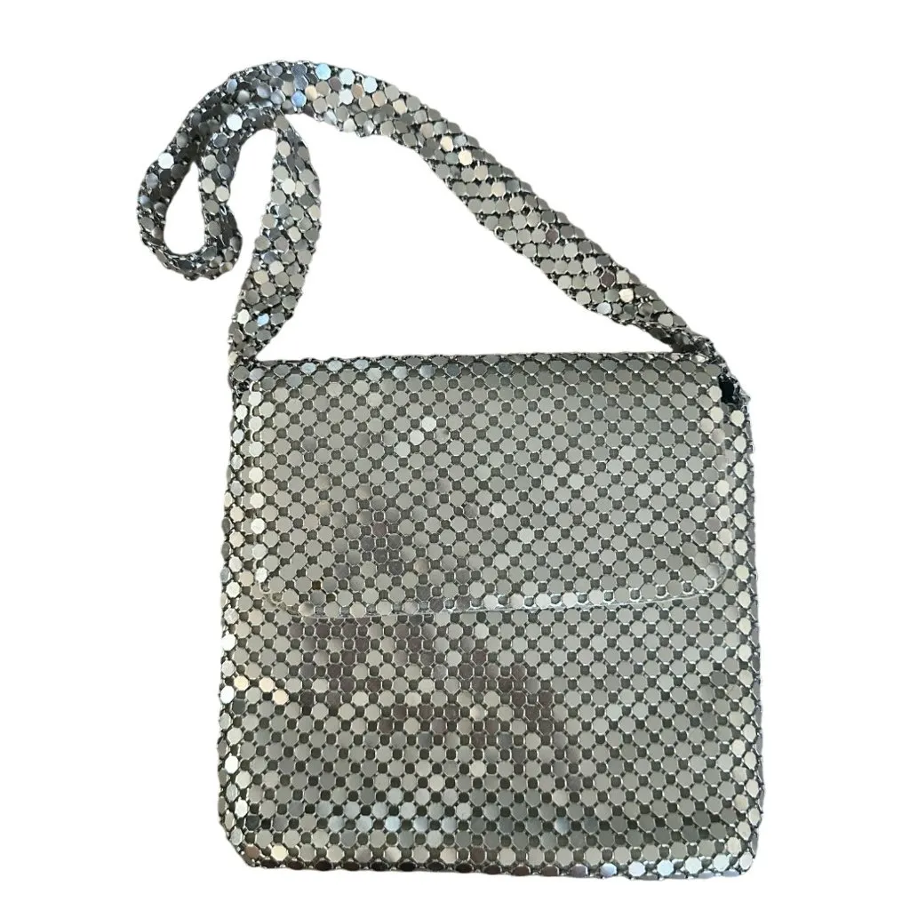 MESH Chain Silver Cocktail Disco Shoulder Bag - Image 3
