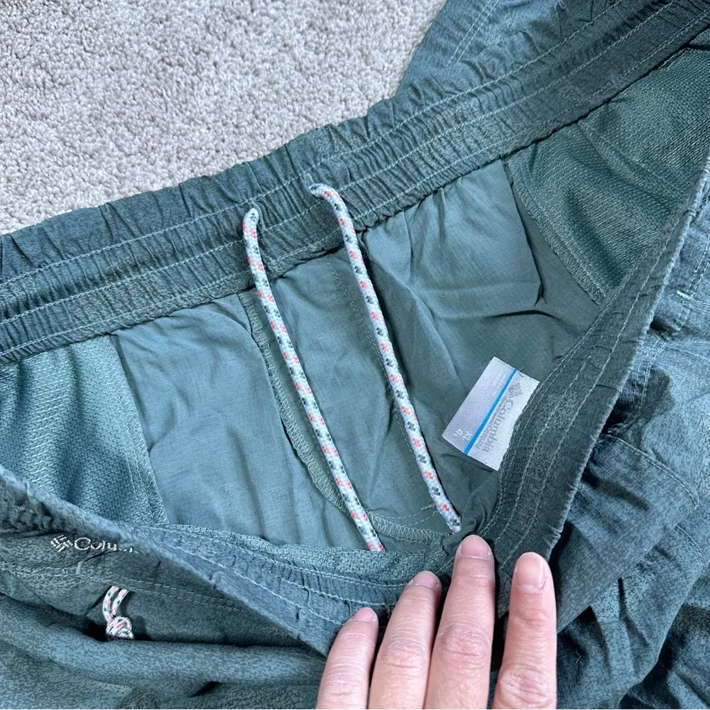 Columbia Women’s Ridge Printed Pull On Shorts 4" AL1986 Outdoor in Green XL - Image 7