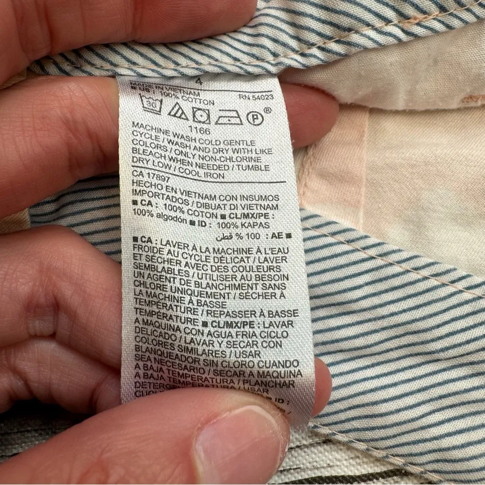 Old Navy Women's Citrus Lemon Print Everyday Shorts 4 Peach Salmon Pink White - Image 7