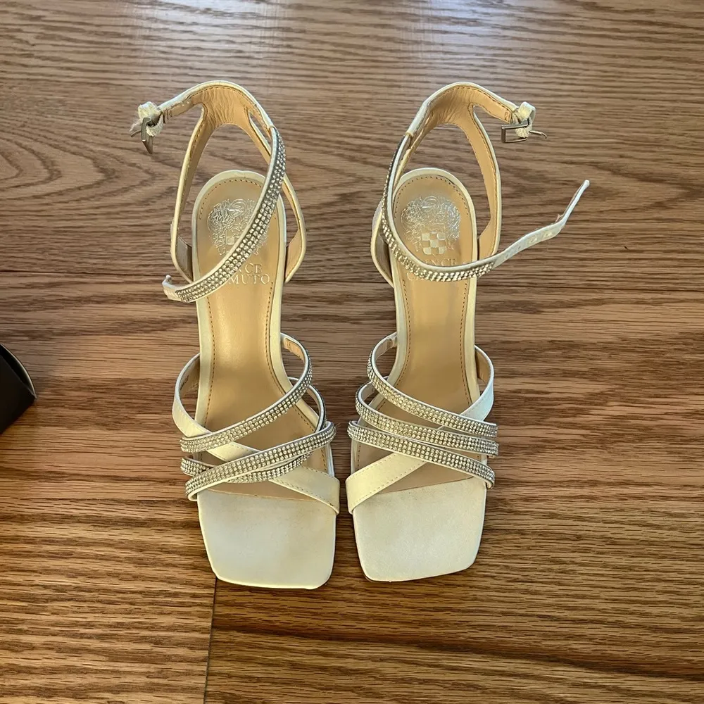 Vince Camuto heels - Image 2