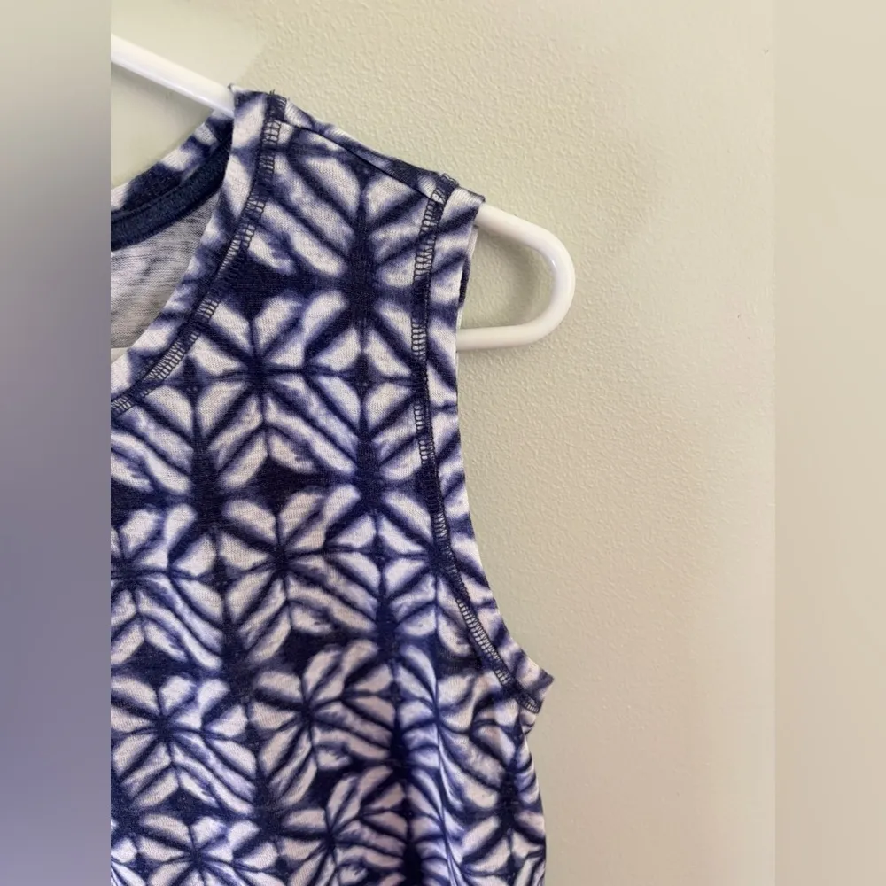 Athleta Breezy Bella Tank Top Womens M Blue Sleeveless Crew Neck Split Back - Image 8