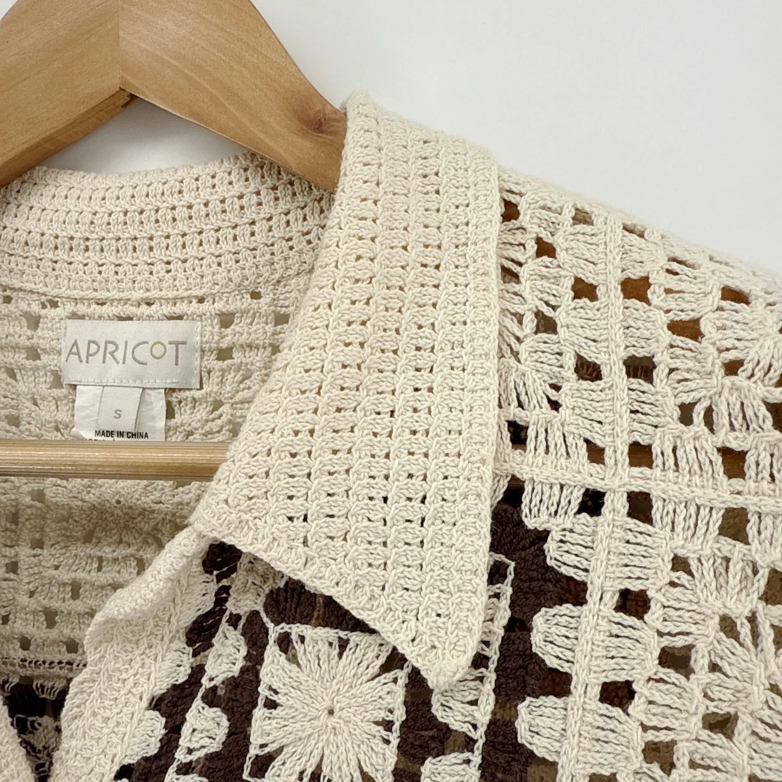 Apricot Crochet Granny Square Button Up Crop Shirt Top Cream Brown Coral Small - Image 4