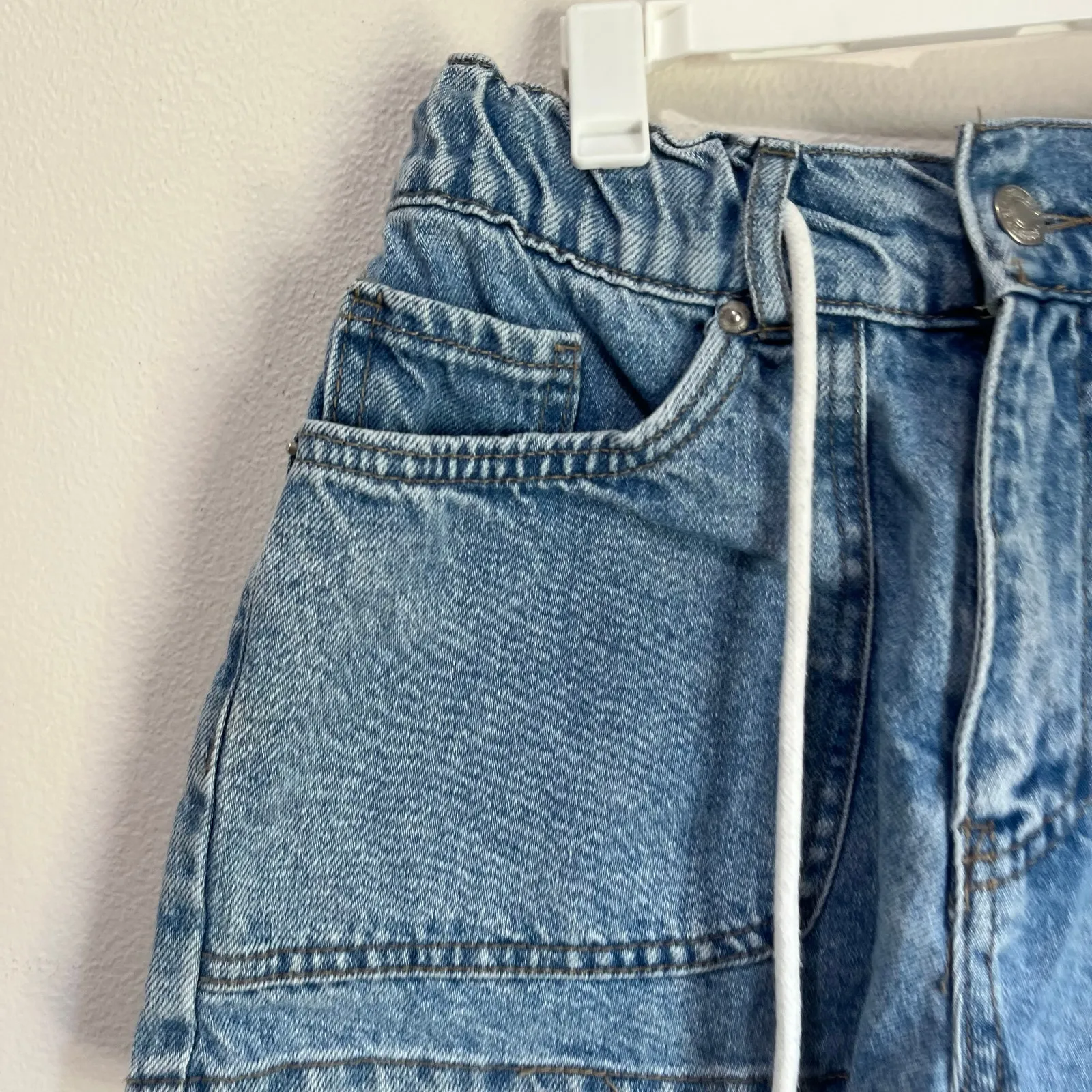 Forever 21 Paperbag High Waist Denim Drawstring Shorts Casual Blue Jean Sz M - Image 3