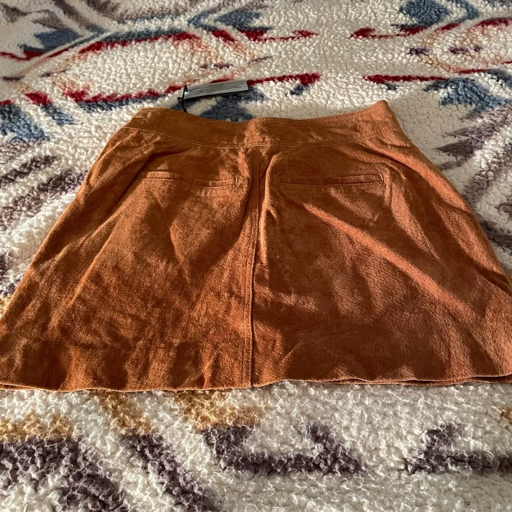 NWT BLANK-NYC Button Front Mini Skirt - Image 8