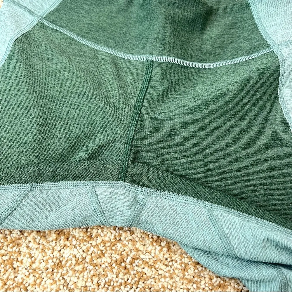 Outdoor Voices 3/4 Warmup Leggings - Slate & Hunter Green Size M - Image 7