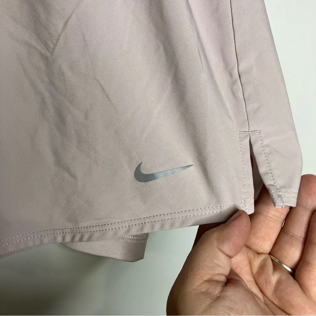 Nike one dri fit 2-in-1 shorts neutral color athletic activewear women’s size XS - Image 4
