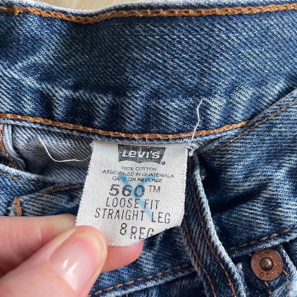 Vintage Levi’s 560s cut offs daisy dukes Y2K 90s era medium wash jean shorts - Image 4