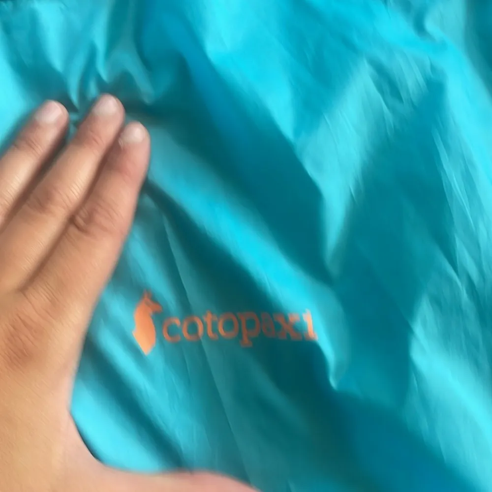 Cotopaxi Teca Windbreaker Pullover Women's Size Medium/Men's Size Small - Image 2