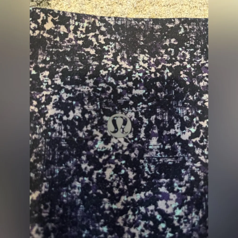 Lululemon  Patterned Leggings - Image 3