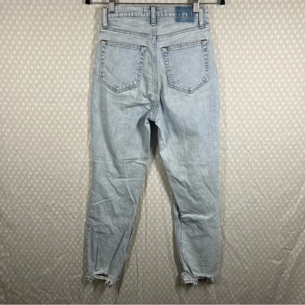 Abercrombie & Fitch Light Wash The Ankle Straight‎ Ultra High Rise Jeans - Image 3