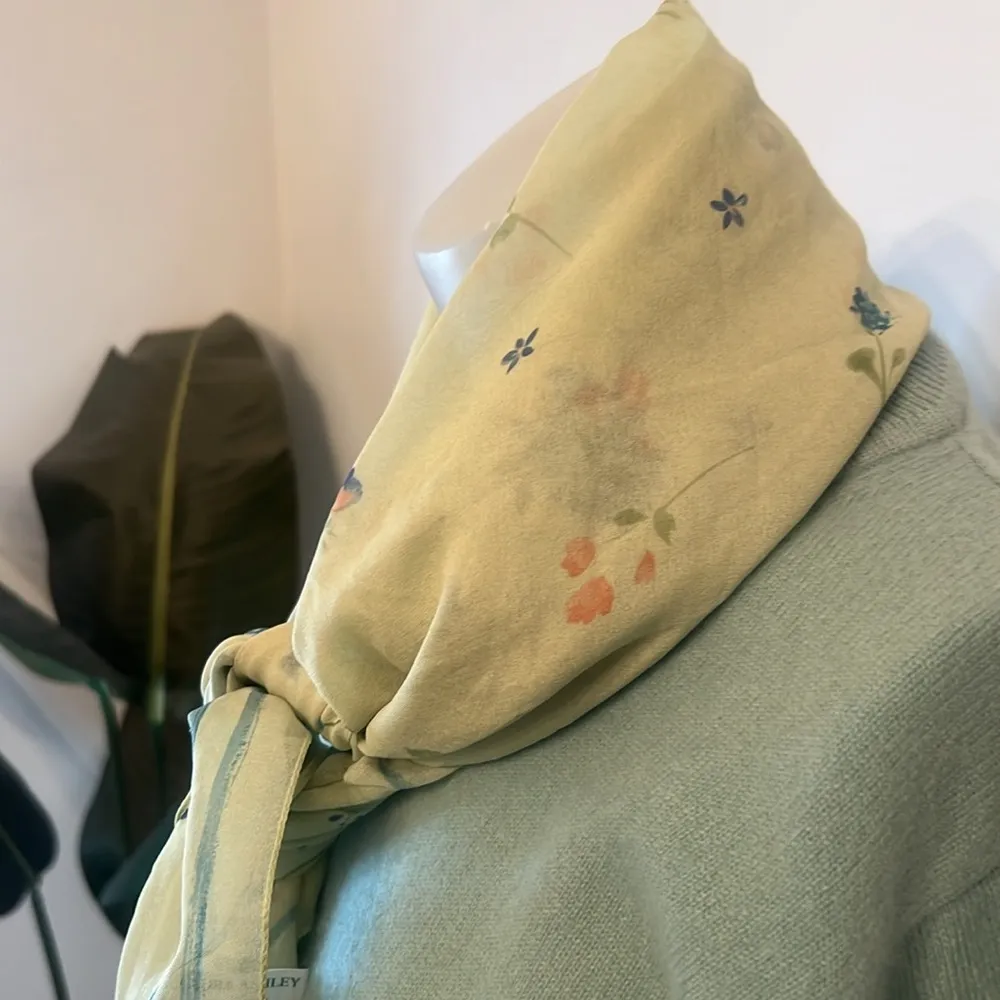 Laura Ashley scarf - Image 3