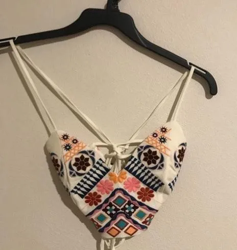 White Crop Top Size XS - Image 4