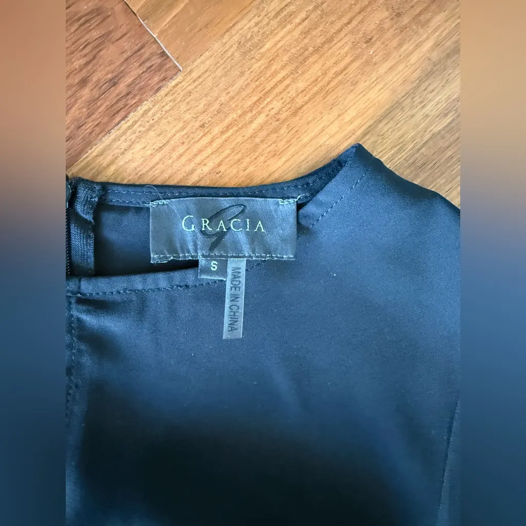 Gracia  Blouse with Leather - Image 2