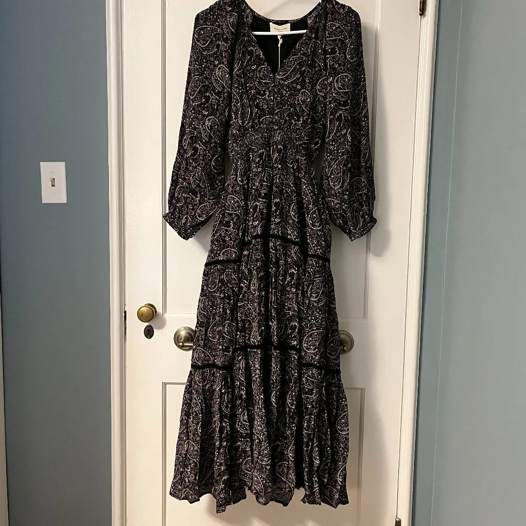 Elizabeth James The Label Hallie dress paisley size XS tiered smocked NWT - Image 3