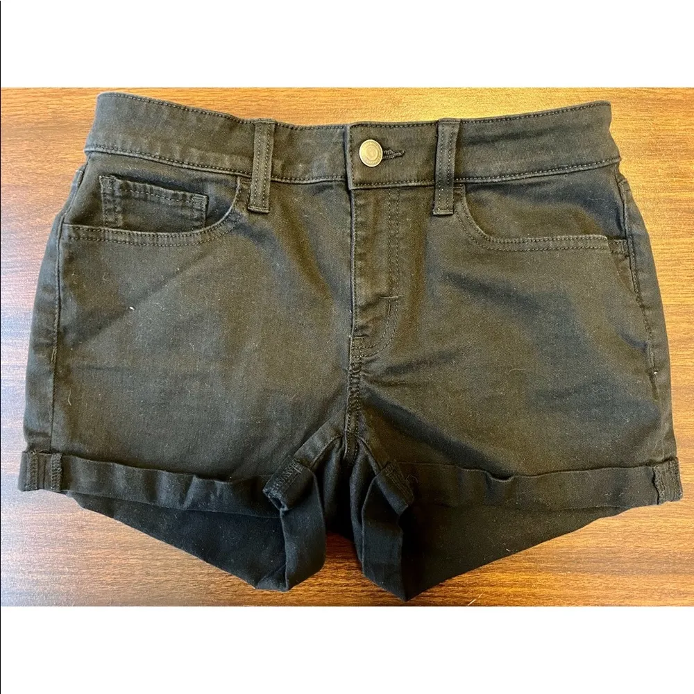 So - Low-Rise Favorite Shortie Shorts - Black (Size 9) - EUC - Image 2