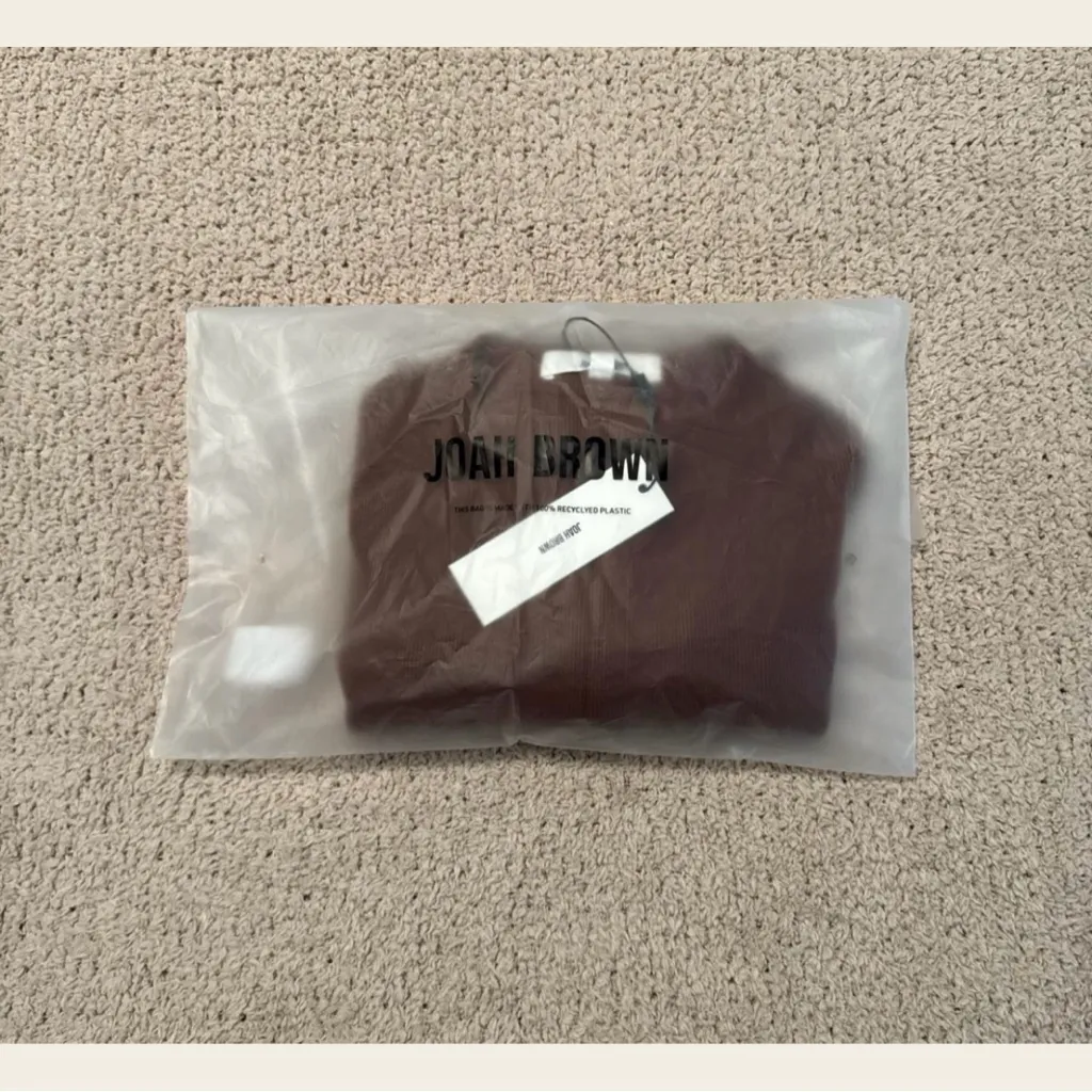 Joah Brown Long Sleeve Invisible Zip, NWT! - Image 7