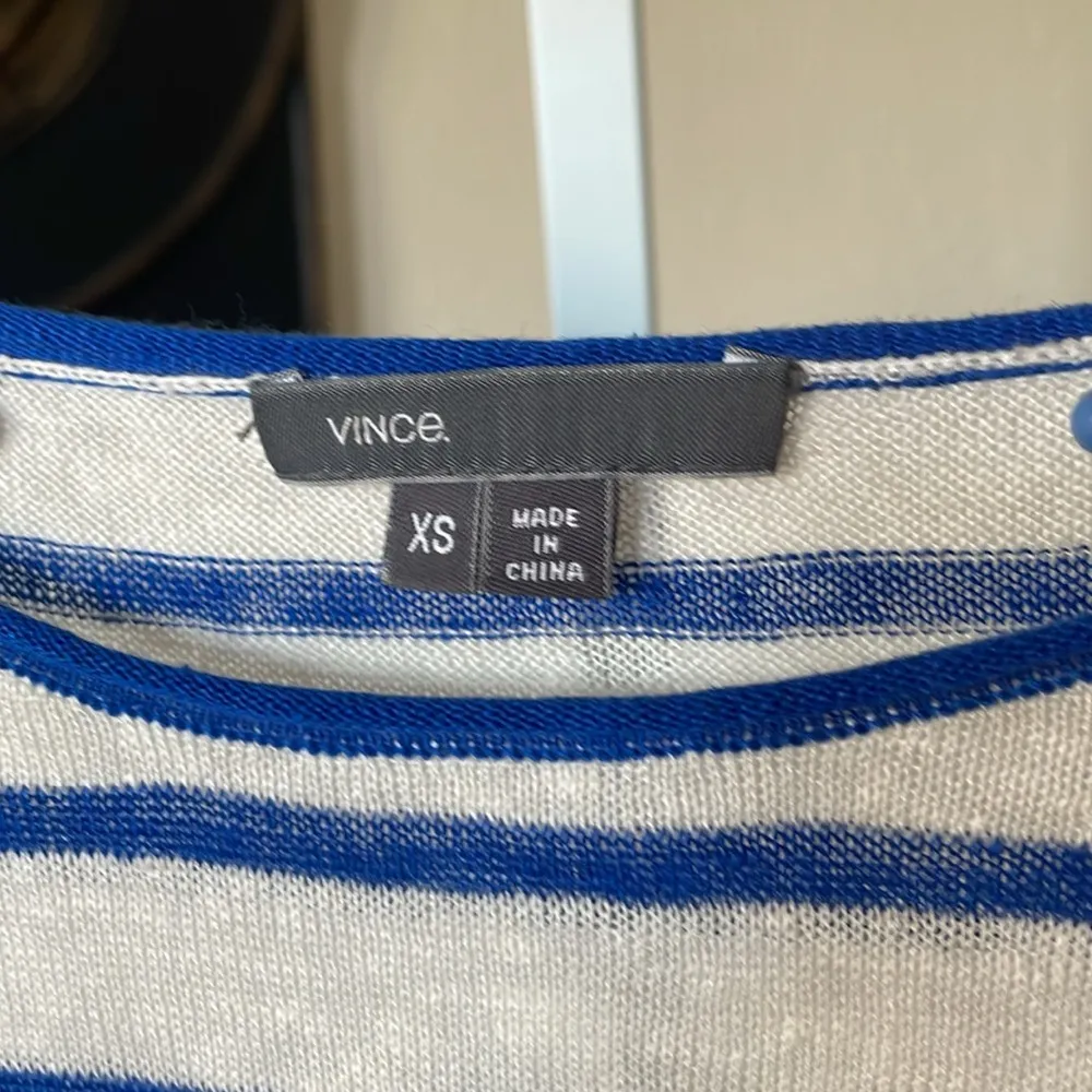 Vince 100% linen striped boxy oversized long sleeve top - Image 8