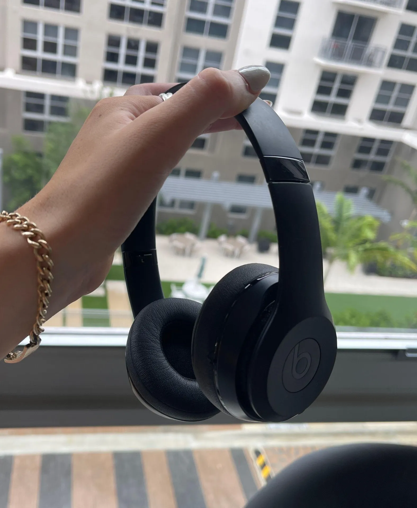 Beats by Dre Dr. Dre  Headphones  Headphones - Image 3