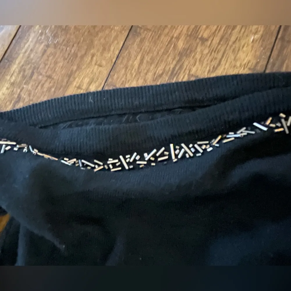 BCBG split shoulder long sweater M - Image 2