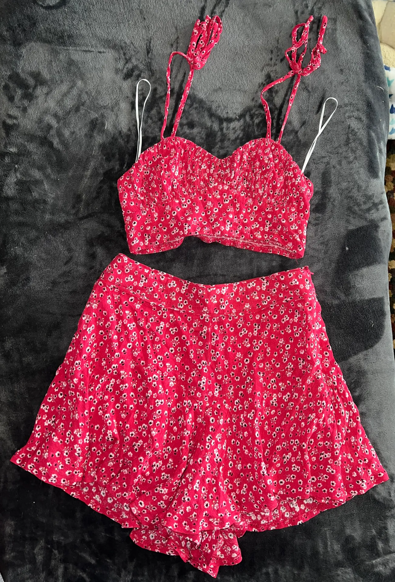 Carly Set in Red - Image 7