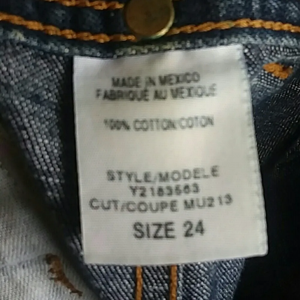 90's vintage Guess Denim Skirt - Image 6