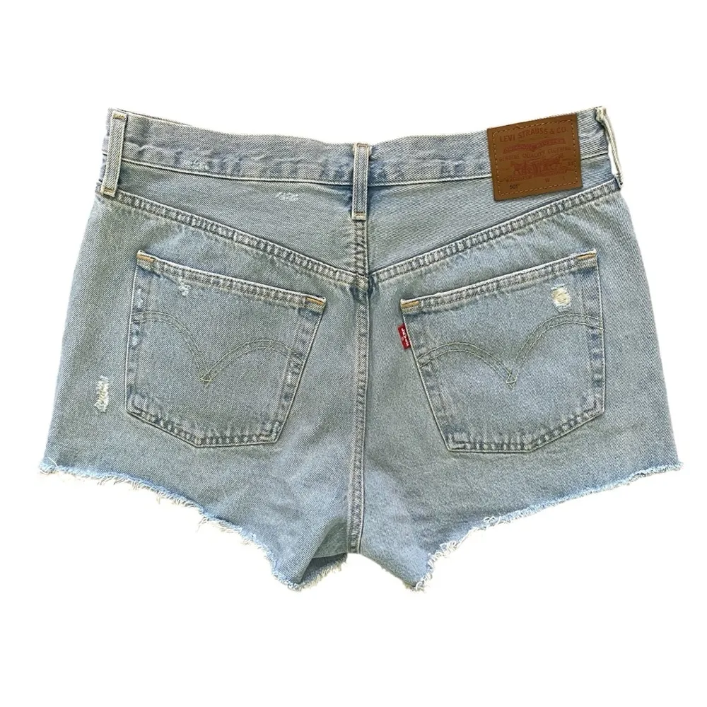 Levi's Premium Women's  501 Original Fit High-Rise Shorts Distressed Size 30 - Image 6
