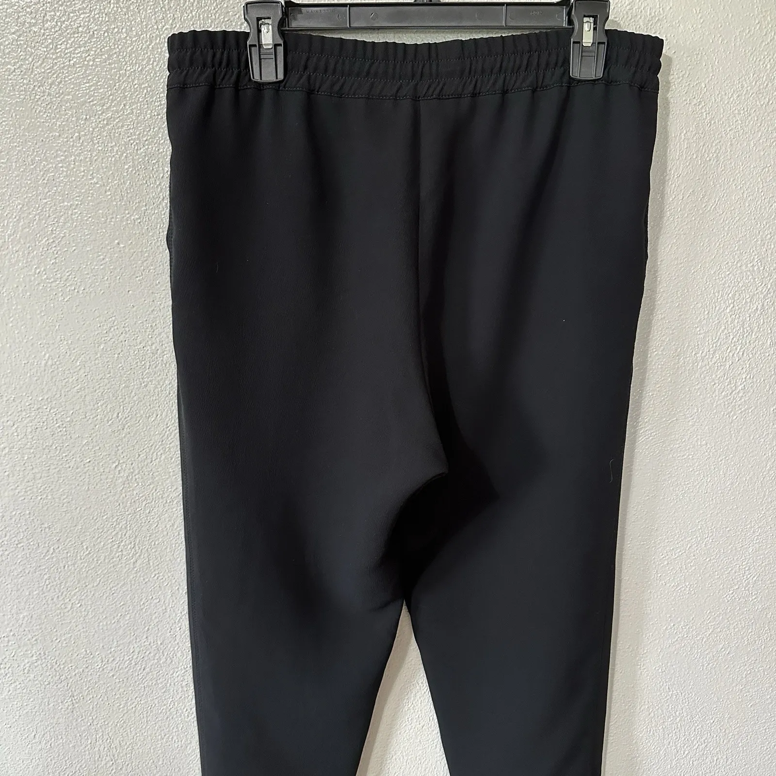 Aritzia  Wilfred Buffon Black Drawstring Crepe Joggers Trouser Pants‎ Size Medium - Image 4