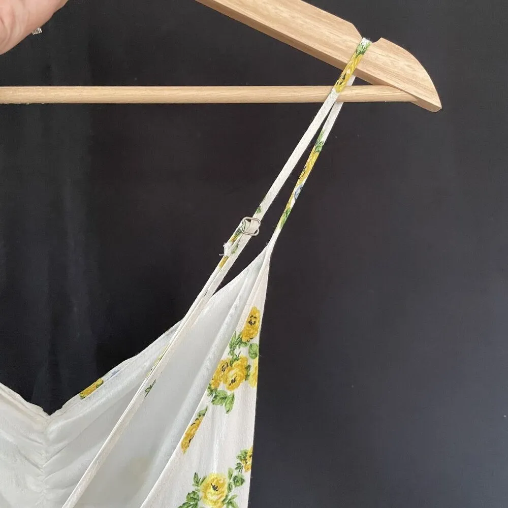 Forever 21 white maxi dress yellow flowers open back style rayon size small - Image 9