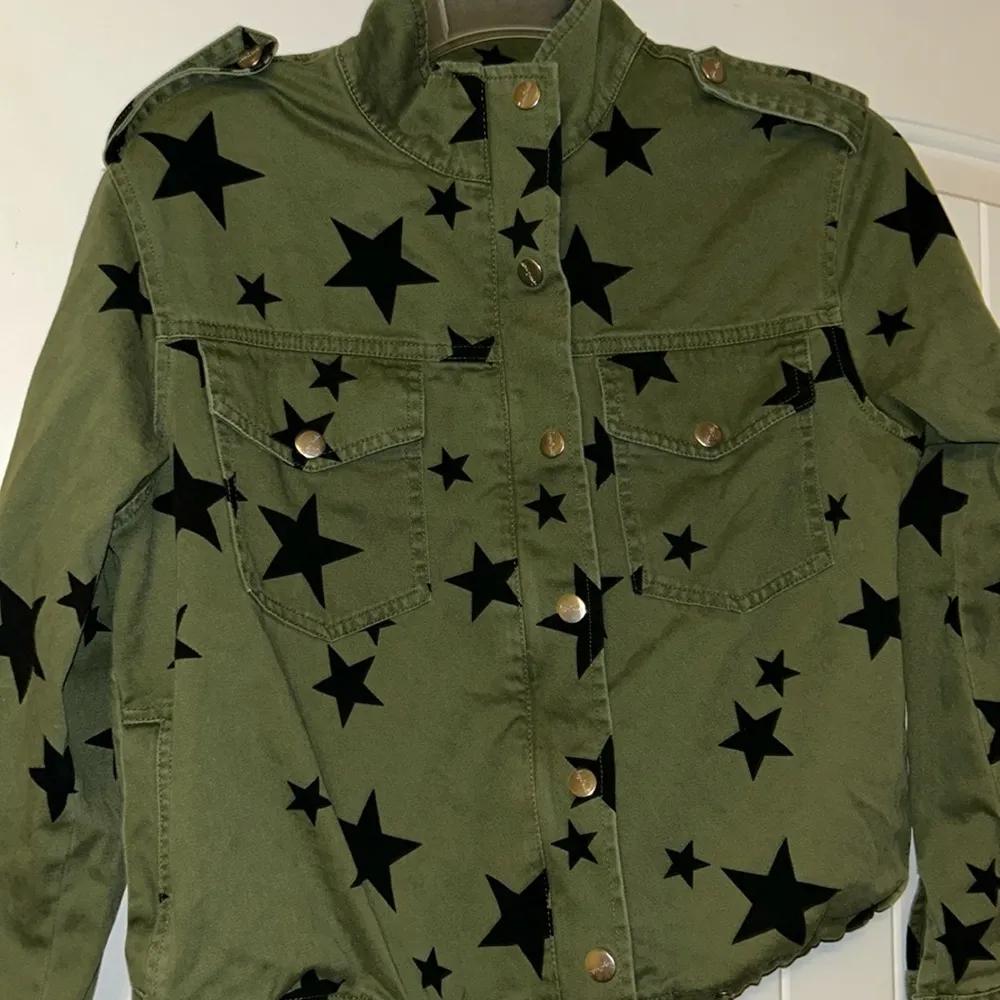 Indigo Saints Women’s Olive Green Star Jacket With Hidden Zipper Size Medium NWT - Image 5