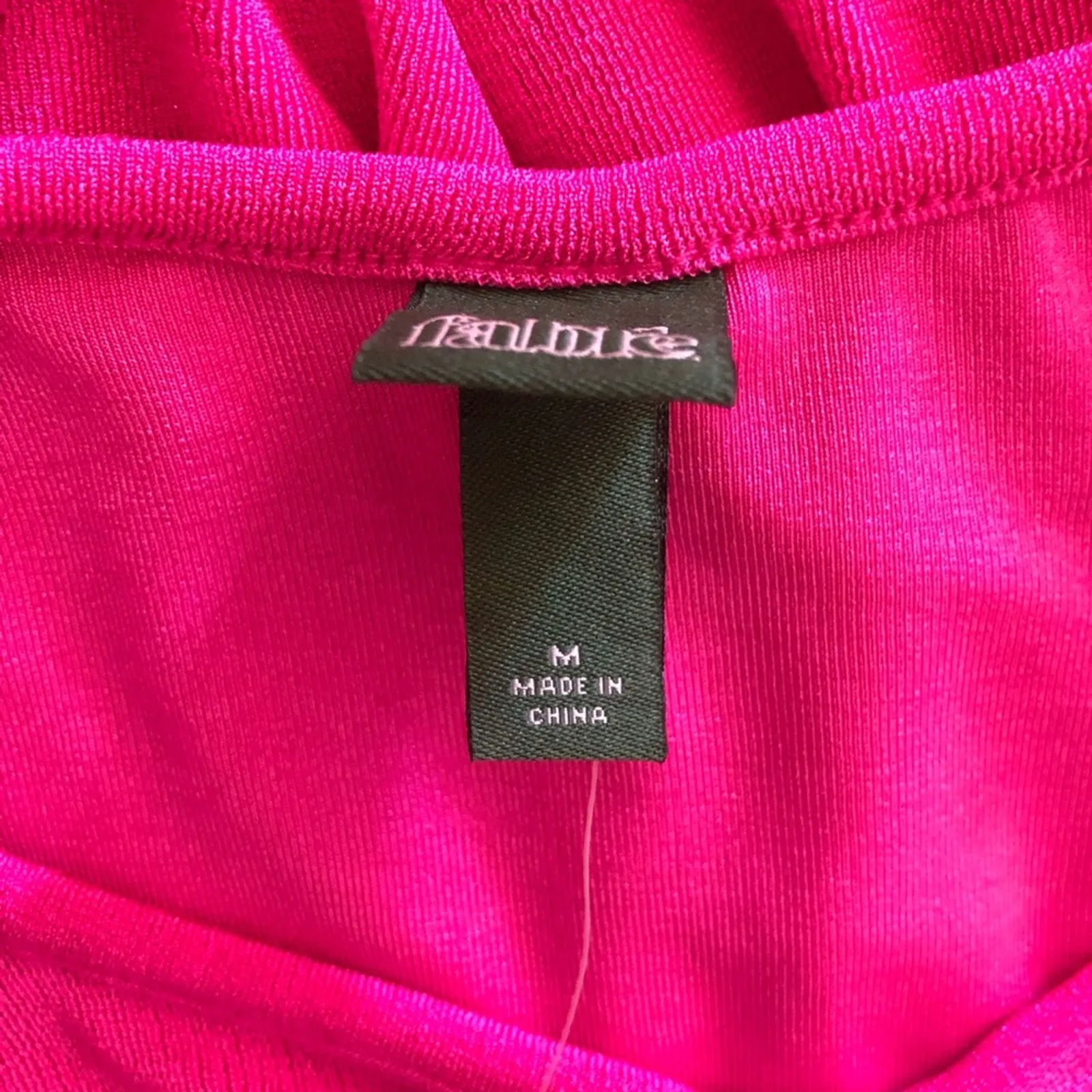 Wild Fable NWT Womens Trendy Cut-Out Sleek Bodysuit Bold Vibrant Pink Sz Medium - Image 6