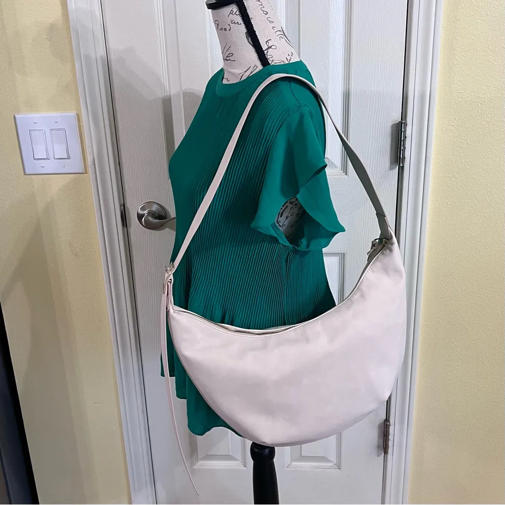 Universal Threads Crescent Shaped Hobo Shoulder Bag - Image 2