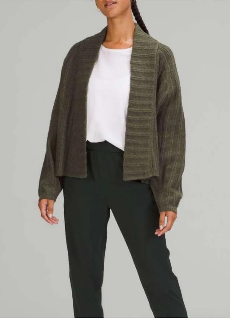 NWT LULULEMON Twin Rib Sweater Wrap Sz M/L - Image 3