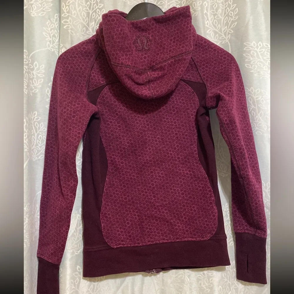 Lululemon burgundy scuba hoodie size 2 - Image 2