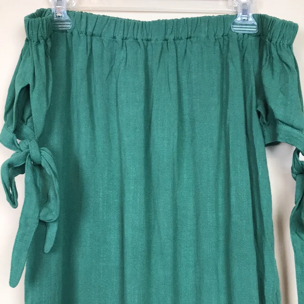 NWT Lulus Women’s Off the Shoulder Cuffs Tie Kelly Green Shift Mini Dress - Image 2
