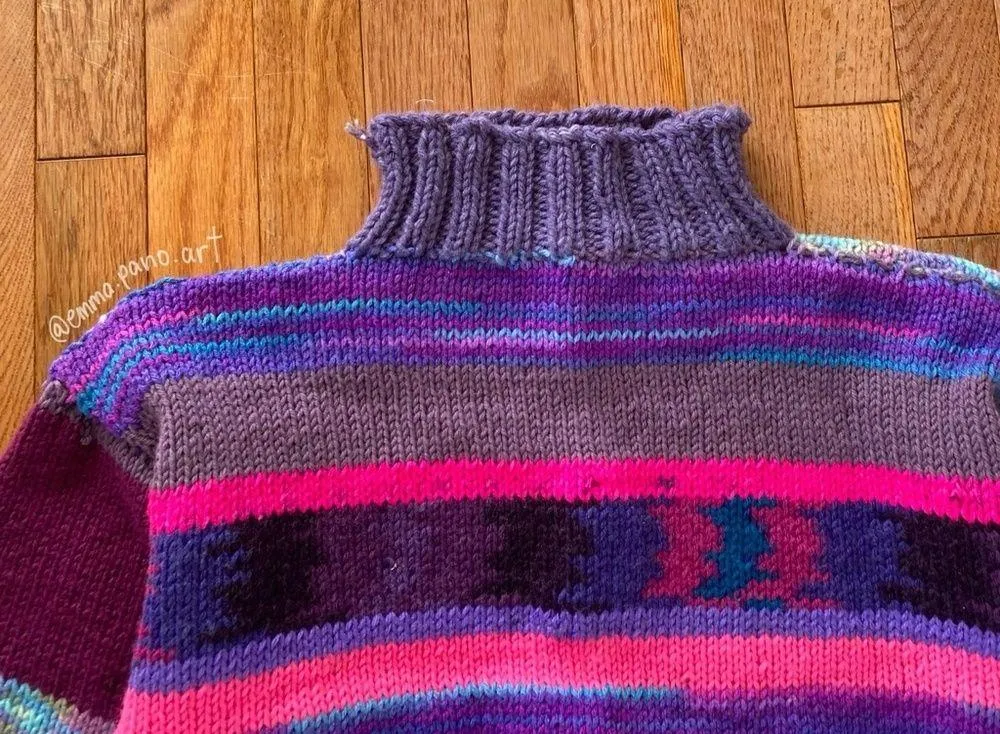 purple pink blue striped long sleeve knit cropped sweater Size M - Image 2