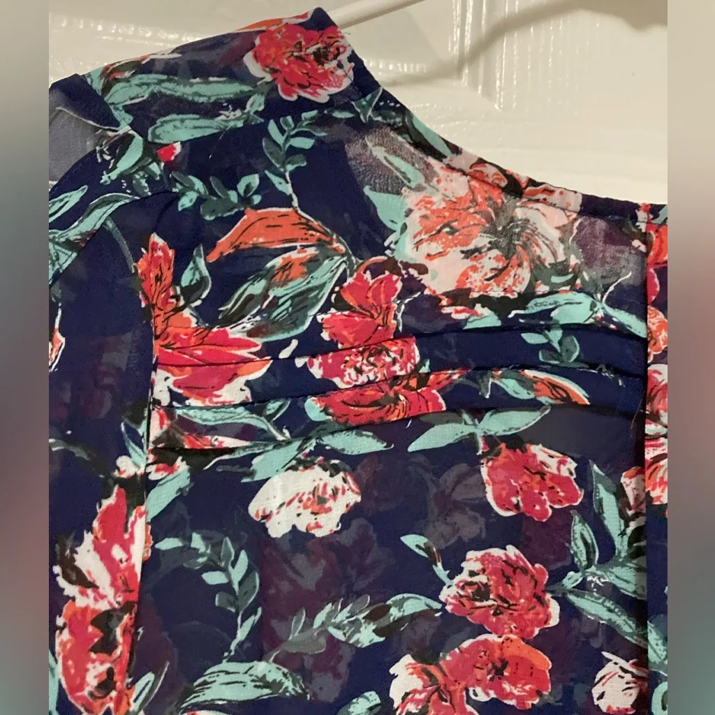Skies Are Blue Mayven Black Floral V Neck Short Sleeve Button Up Blouse - Image 10