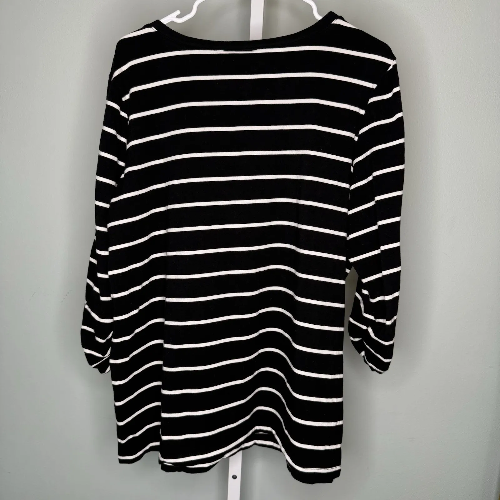 Women's Susan Graver Black And White Stripe Shirt Crop Sleeve  Button Detail 1X - Image 5