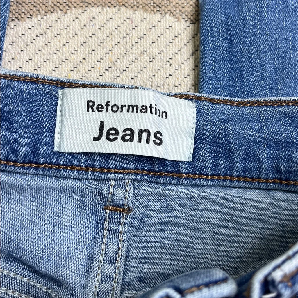 Reformation high rise skinny Destin wash blue jeans, size 23 - Image 4