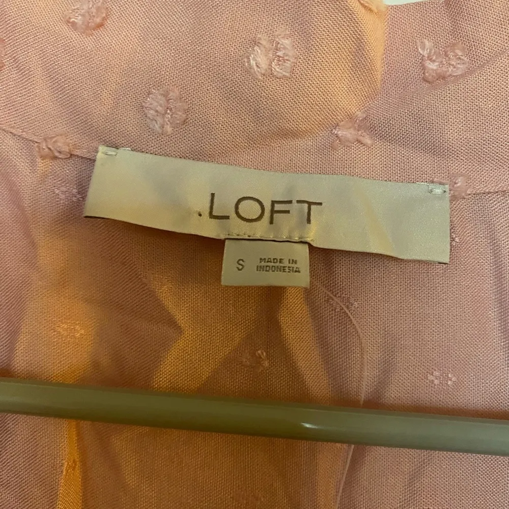 NWT Ann Taylor Loft Pink Swiss Dot Bow Blouse, Size Small - Image 7