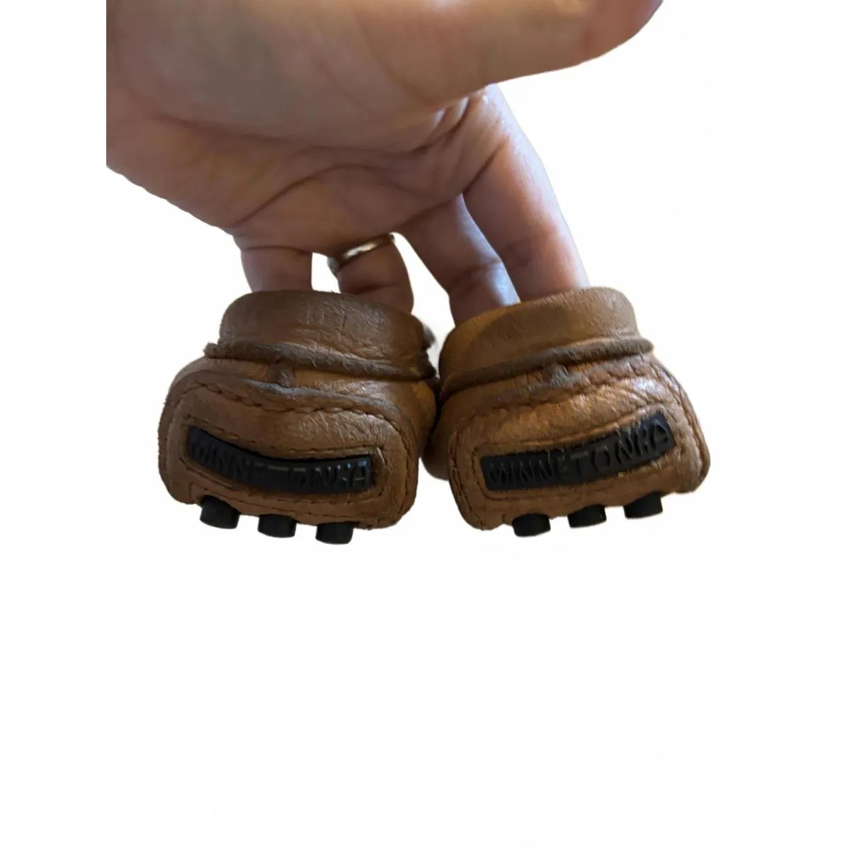 Minnetonka Brown Leather Moccasin Shoes 6.5 - Image 3